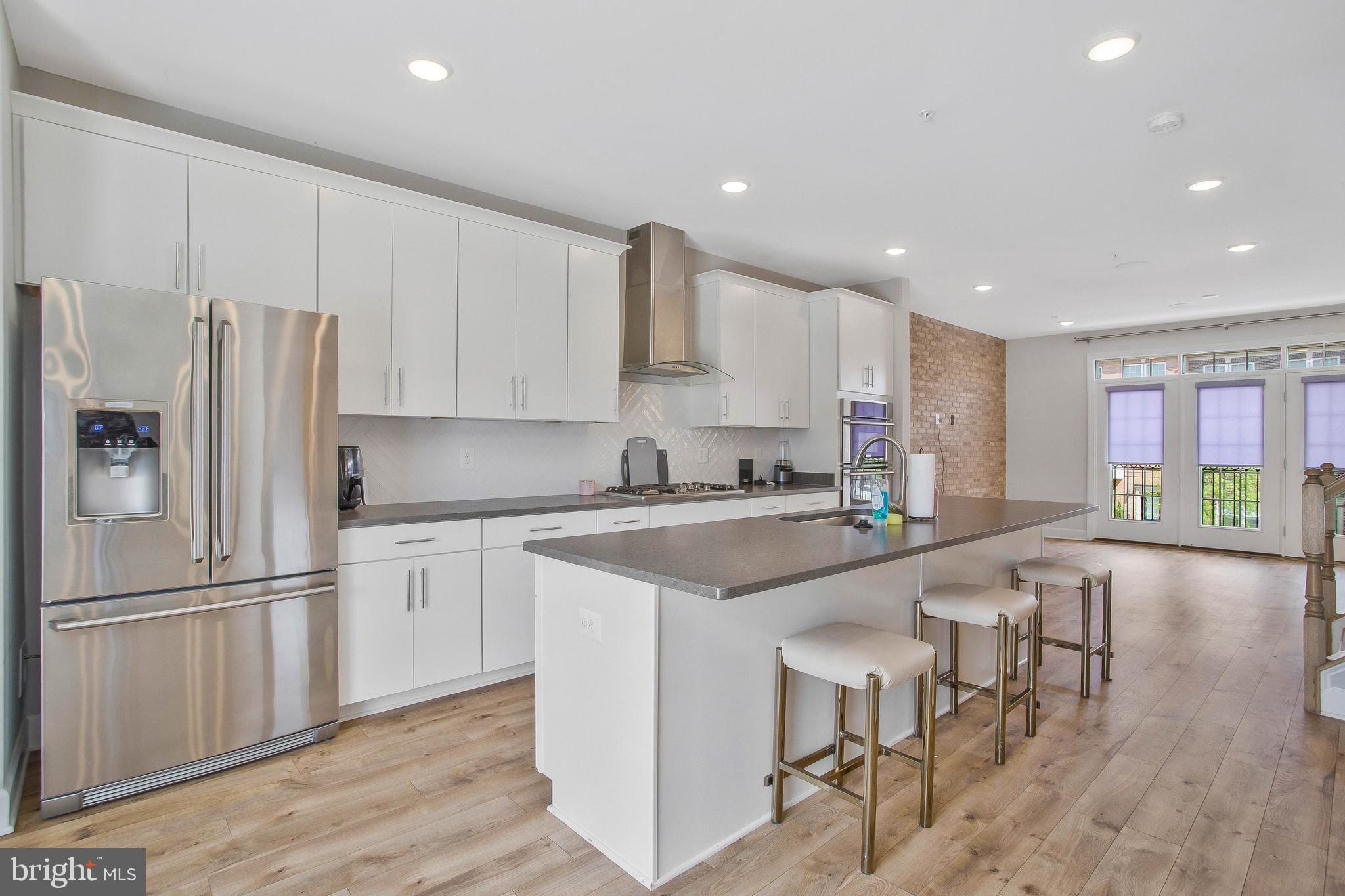 HAMILTON PARK - Residential