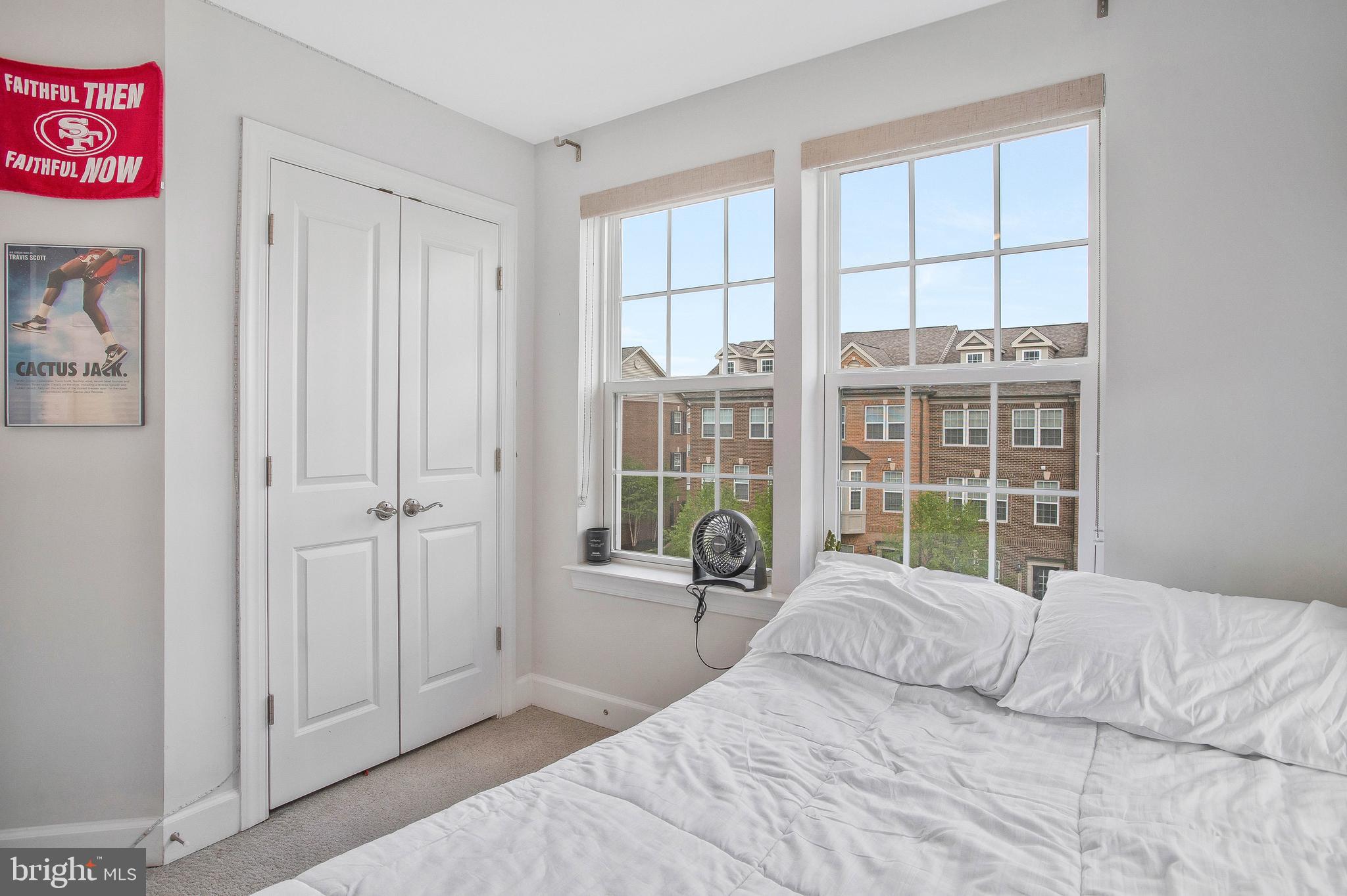 HAMILTON PARK - Residential