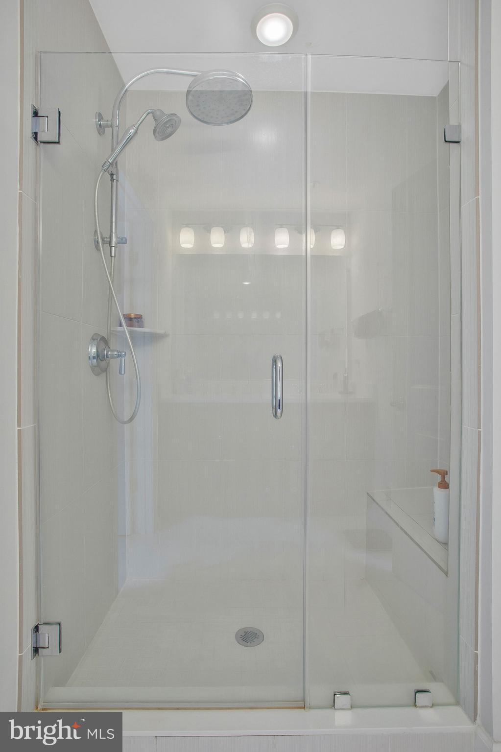 HAMILTON PARK - Residential