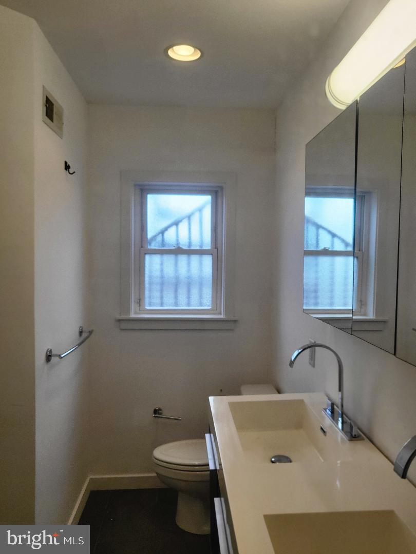 POINT BREEZE - Residential Lease