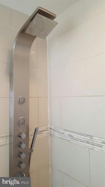 POINT BREEZE - Residential Lease