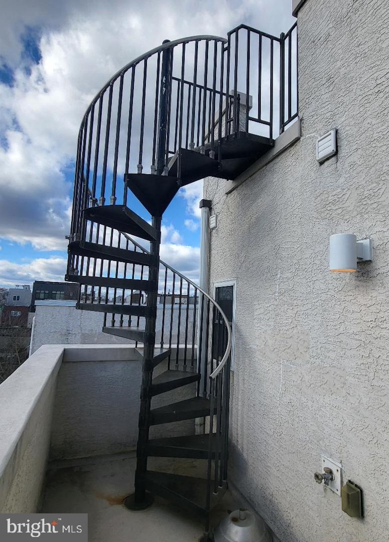 POINT BREEZE - Residential Lease