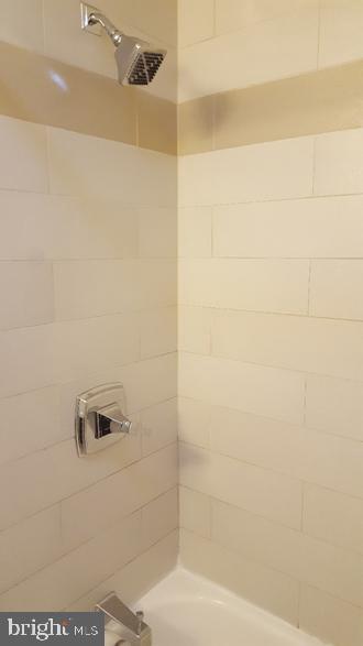 POINT BREEZE - Residential Lease