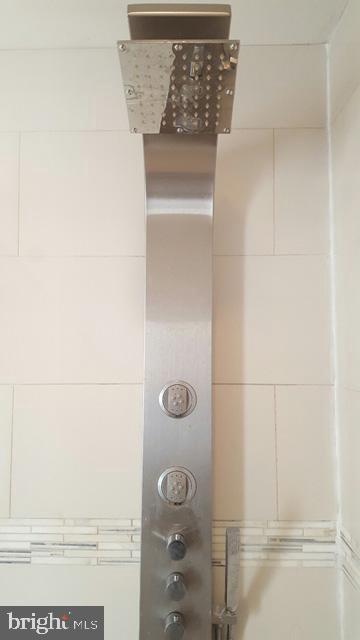 POINT BREEZE - Residential Lease