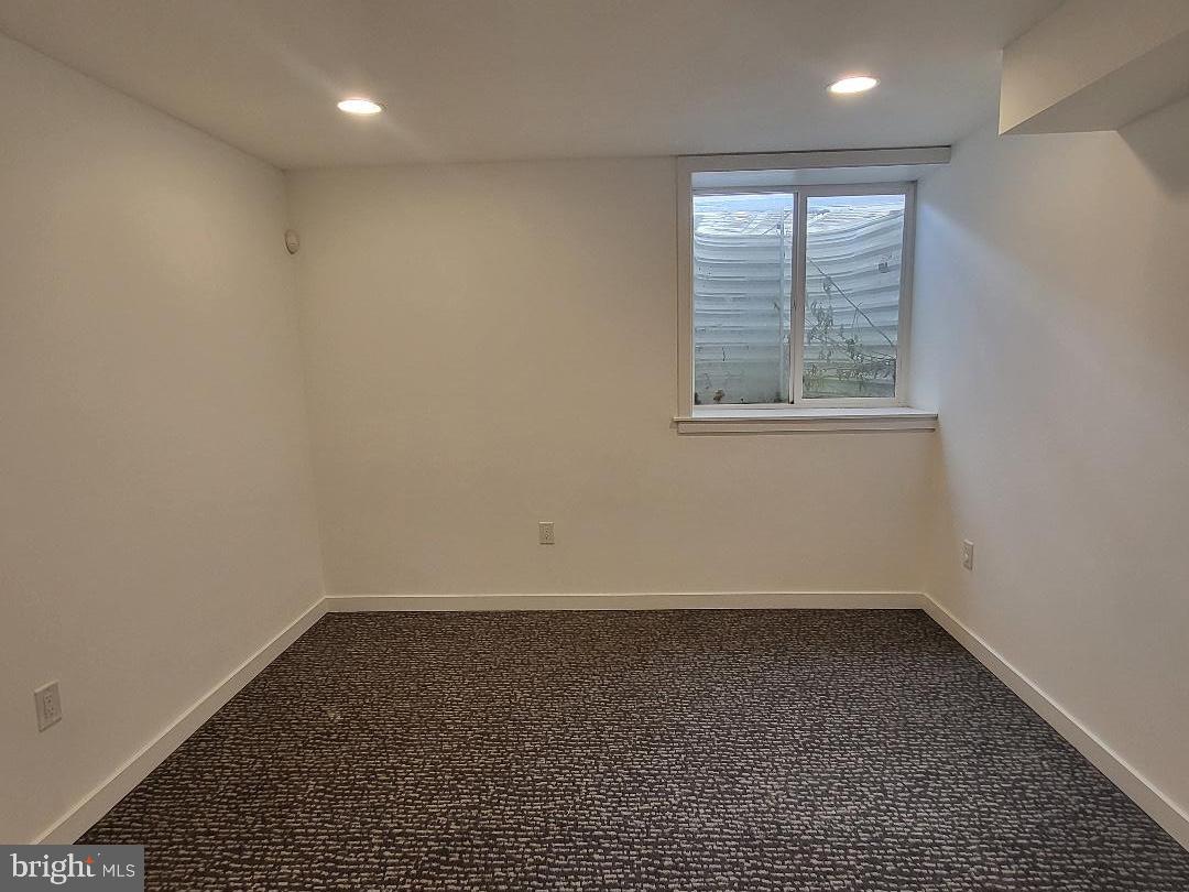 POINT BREEZE - Residential Lease