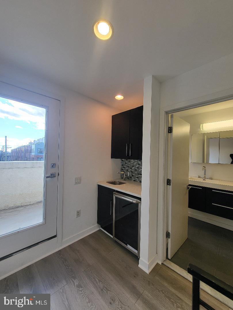 POINT BREEZE - Residential Lease