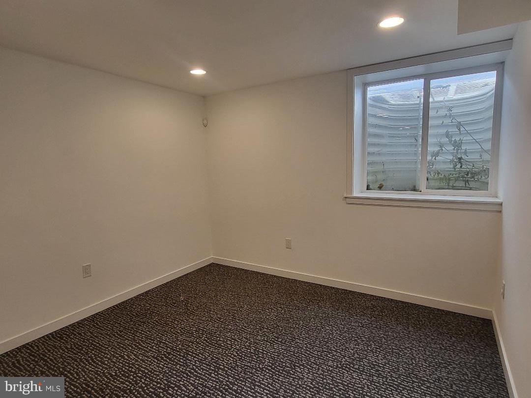 POINT BREEZE - Residential Lease