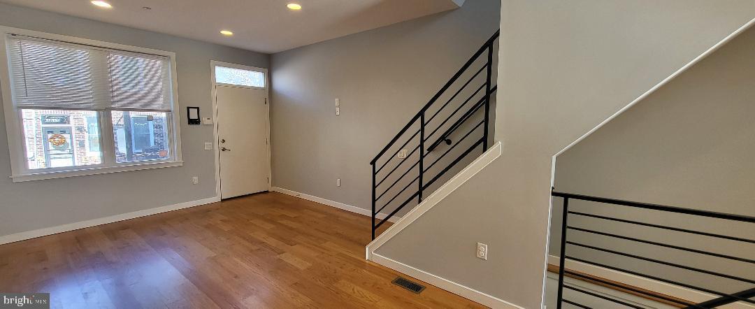 POINT BREEZE - Residential Lease