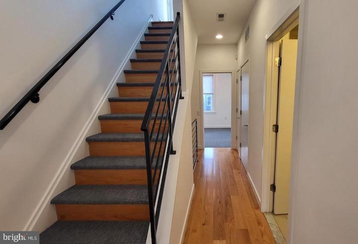 POINT BREEZE - Residential Lease