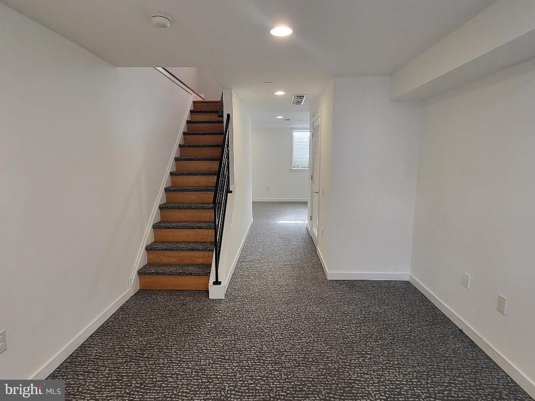 POINT BREEZE - Residential Lease