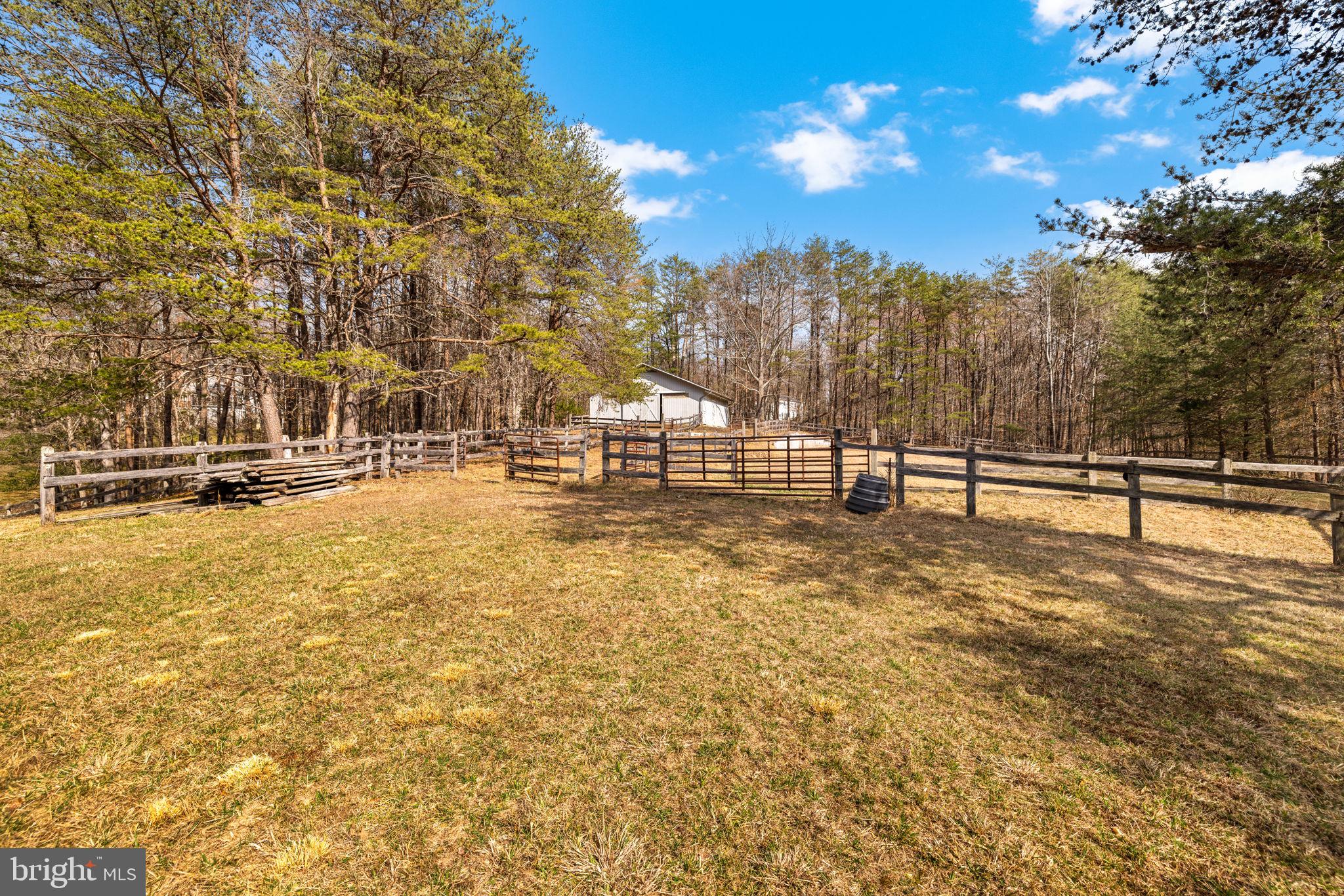 STILLWELL ACRES - Residential