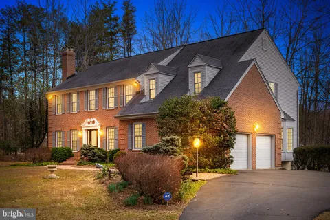 11531 Mamie Lane, Fairfax Station, VA MLS: VAFX2292318