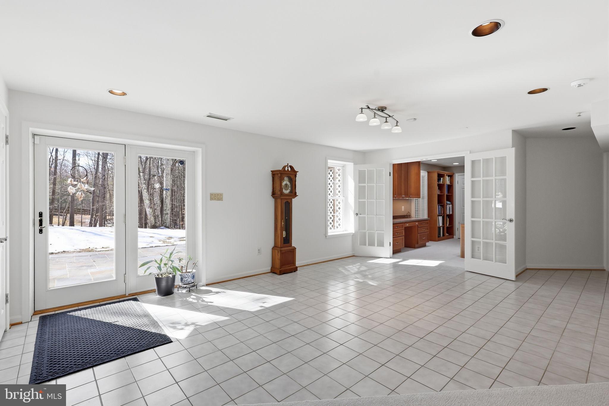 STILLWELL ACRES - Residential