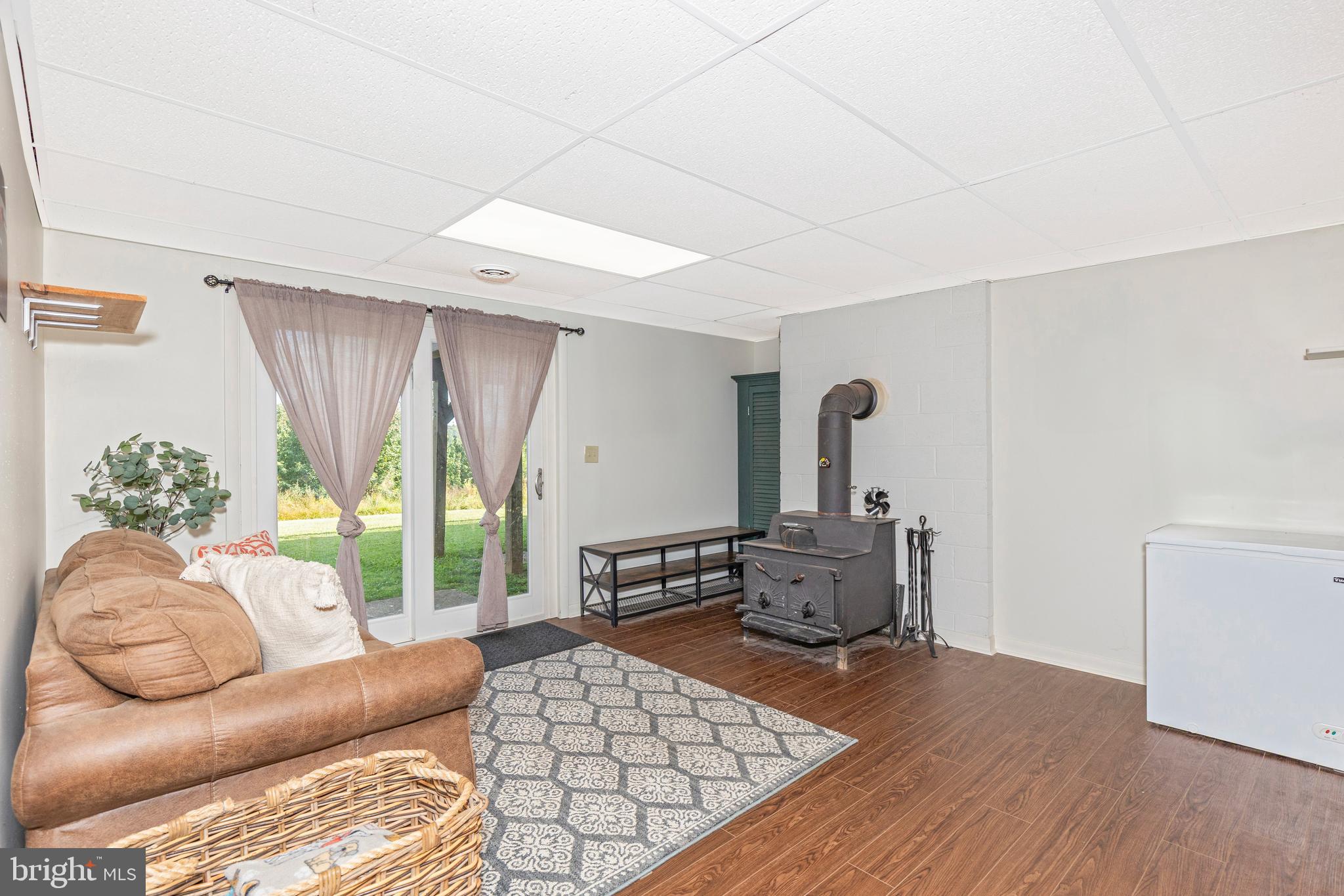 BROOK VALLEY FARMS - Residential