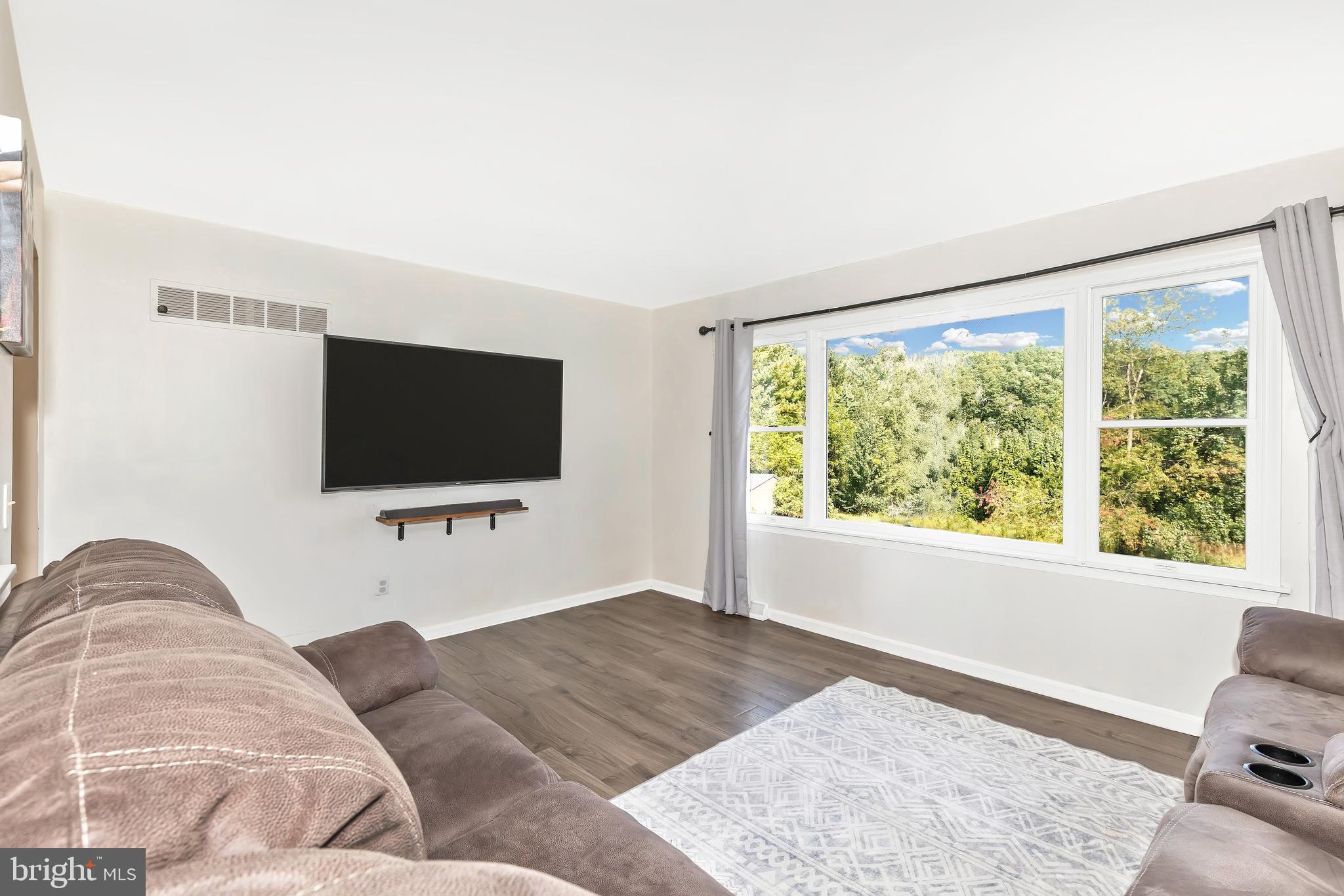 BROOK VALLEY FARMS - Residential