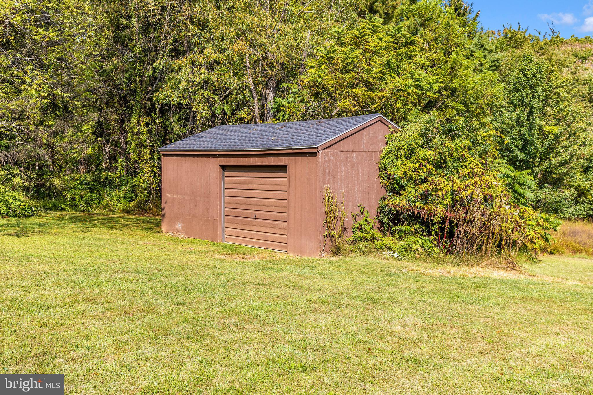 BROOK VALLEY FARMS - Residential