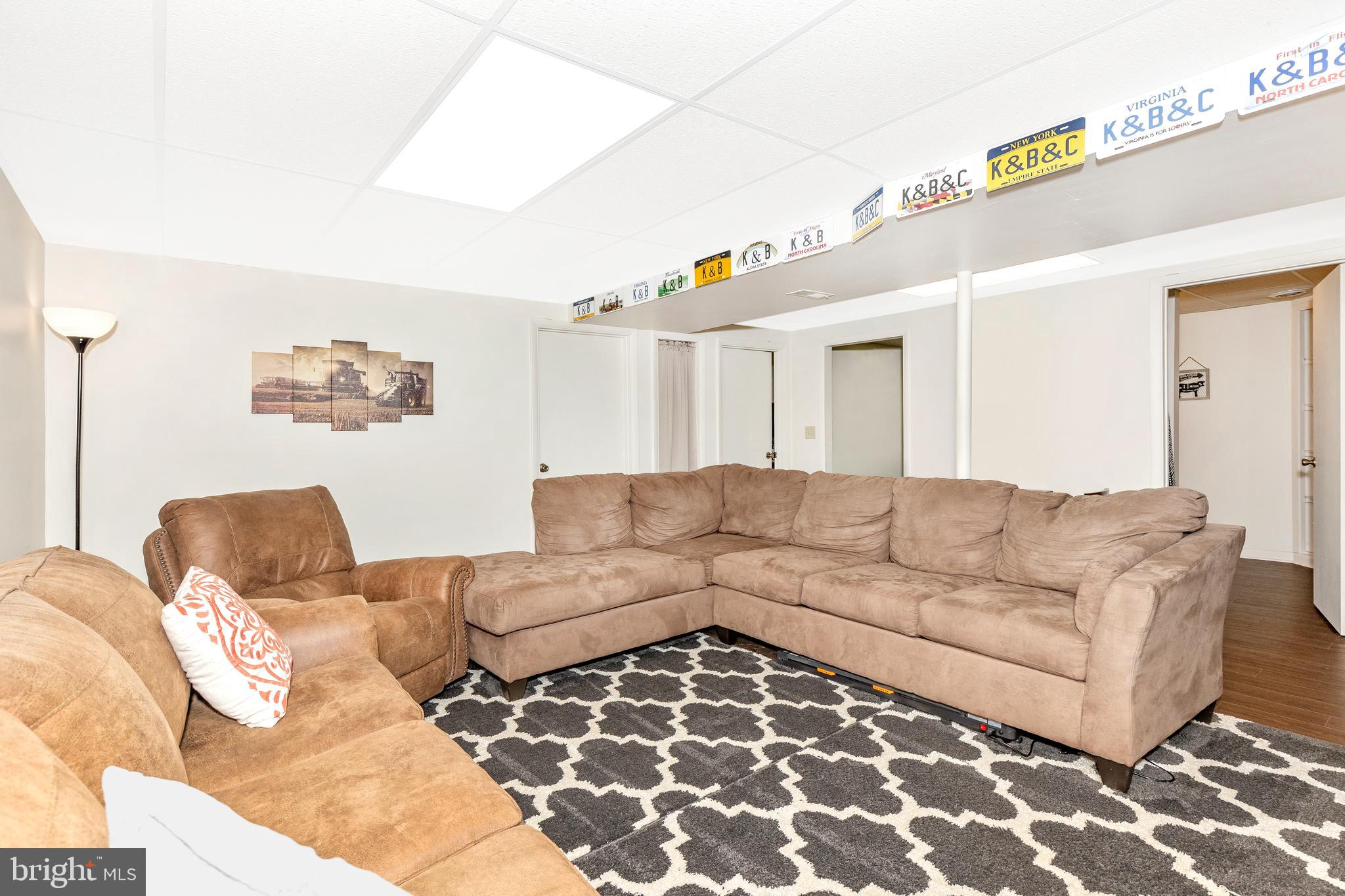 BROOK VALLEY FARMS - Residential