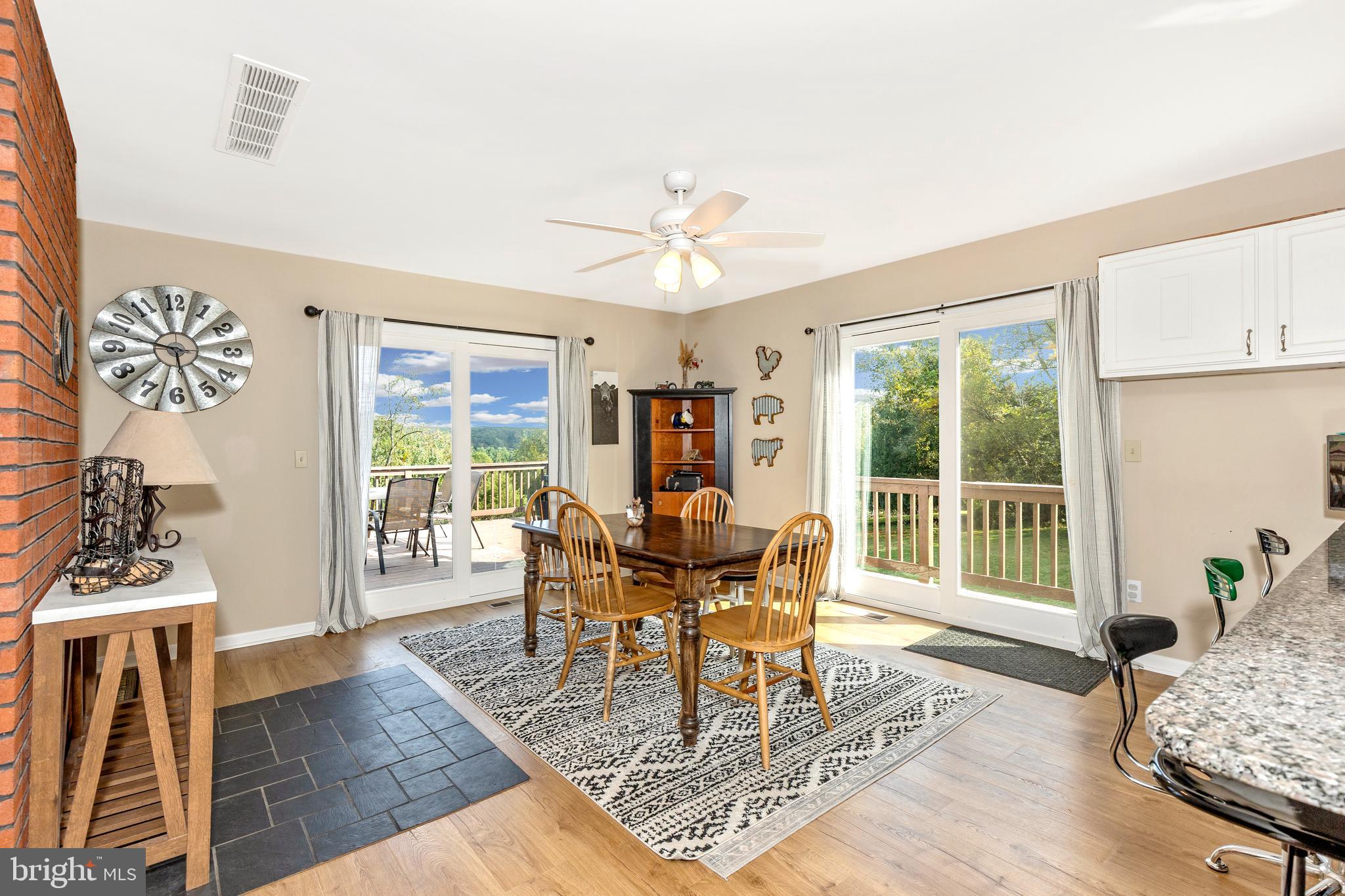 BROOK VALLEY FARMS - Residential