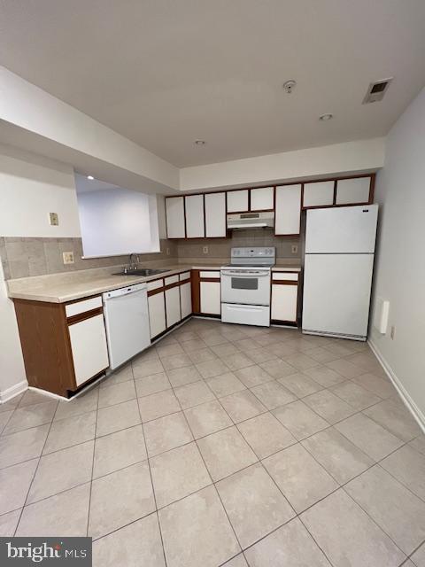 CHARLESGATE - Residential Lease