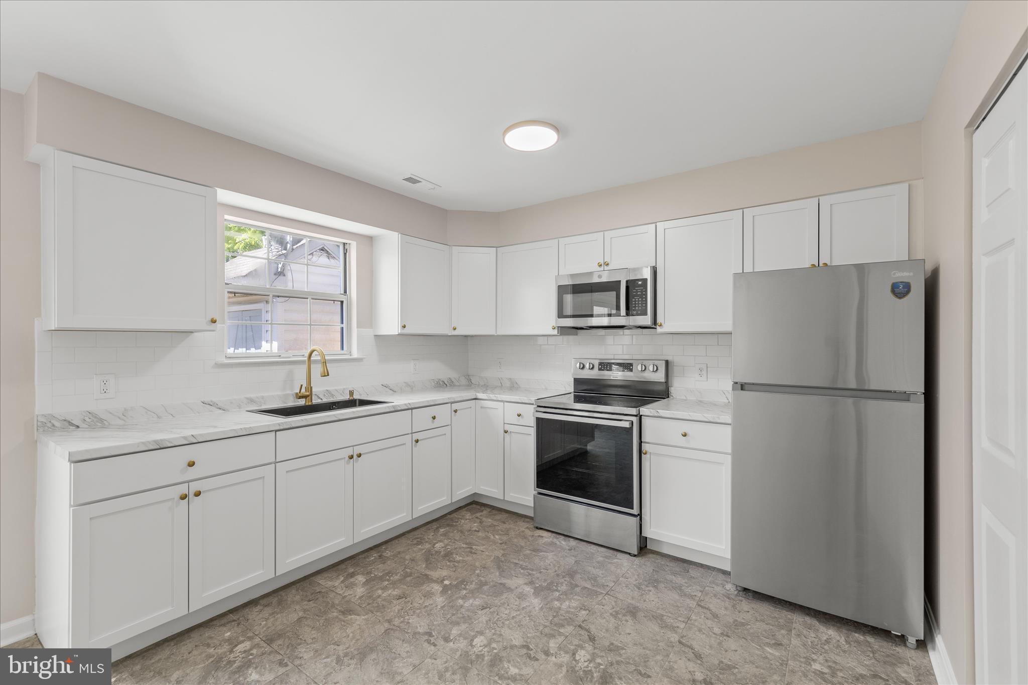 CALVERT HOMES - Residential