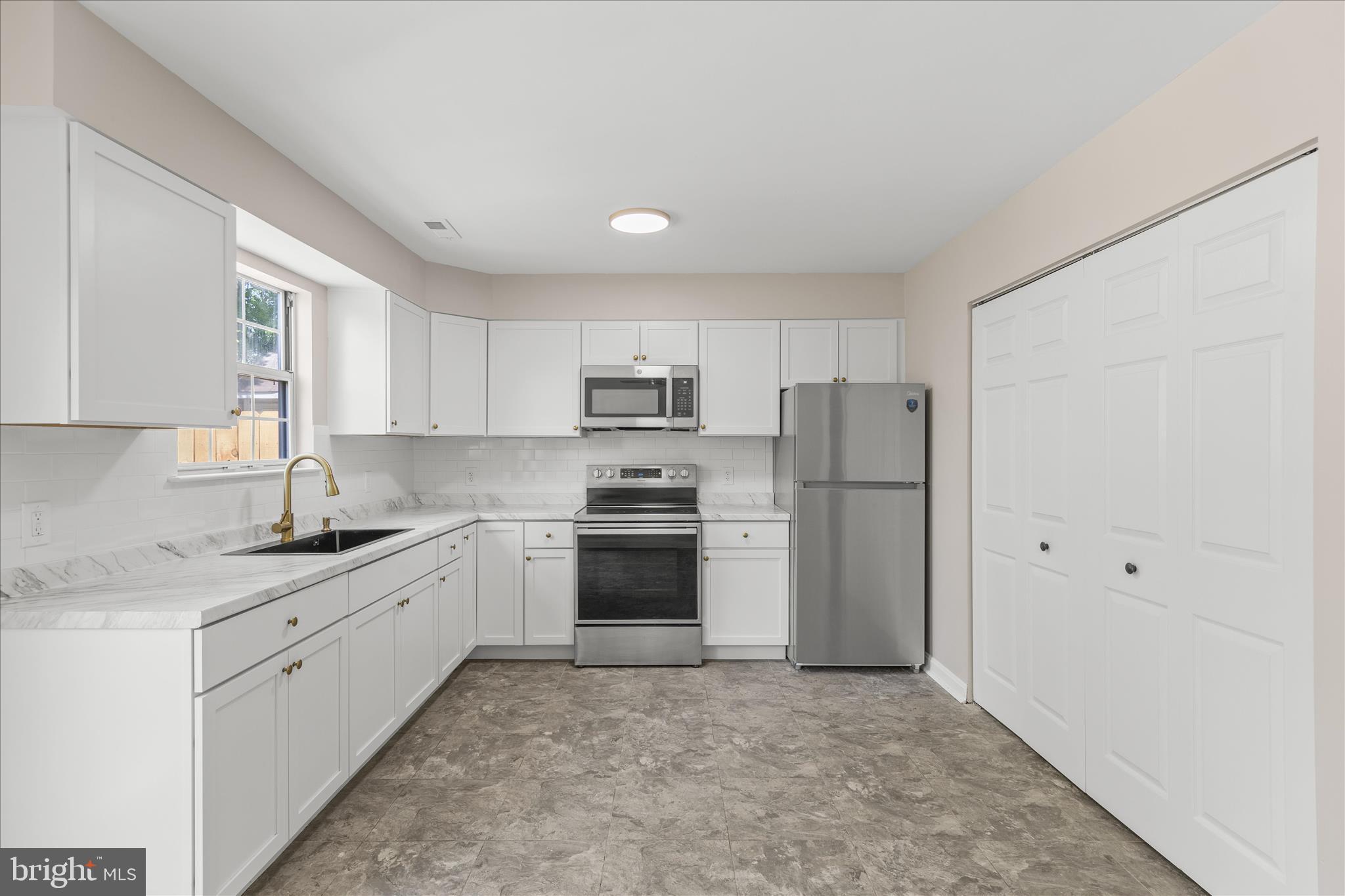 CALVERT HOMES - Residential