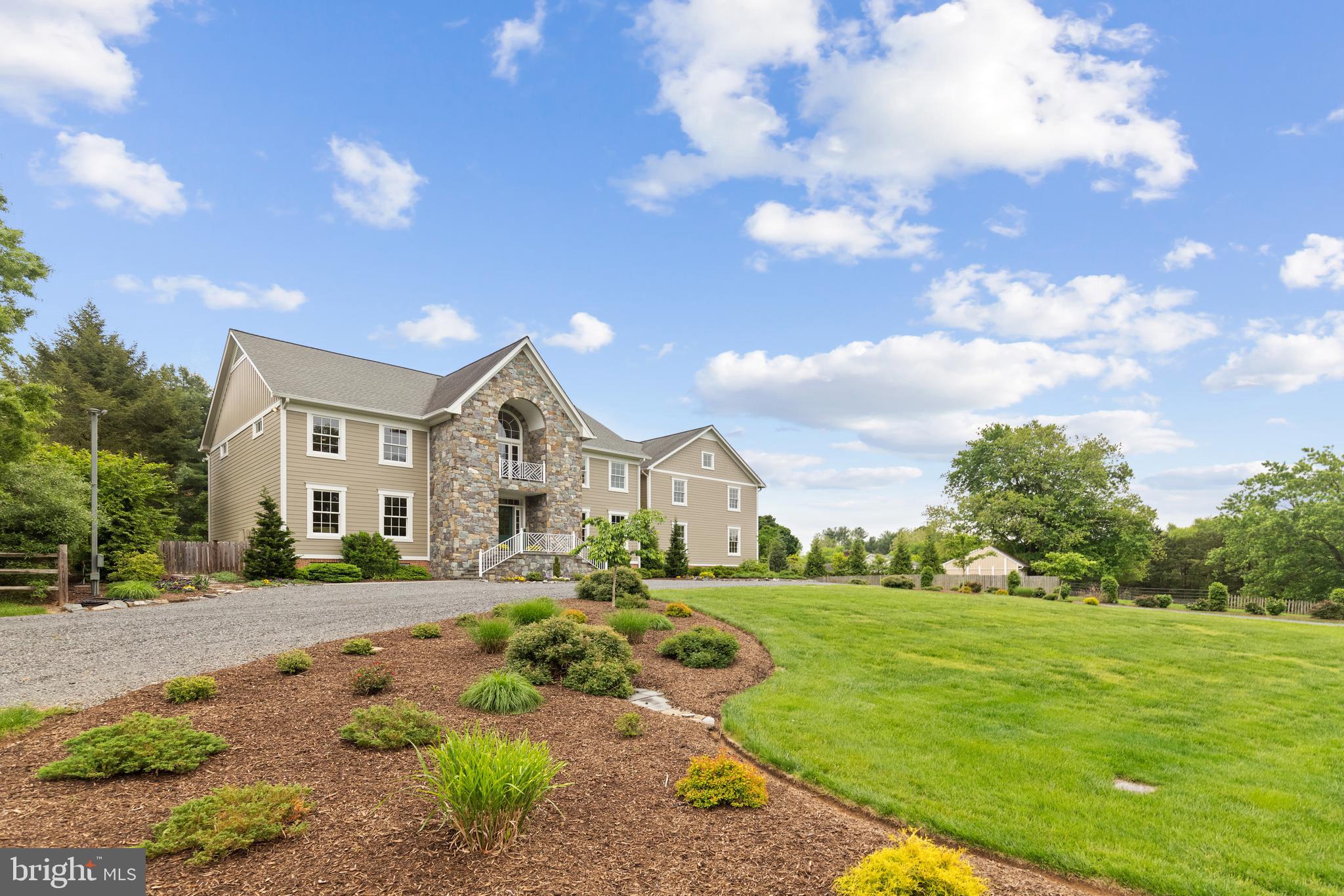 FOX LAKE - Residential