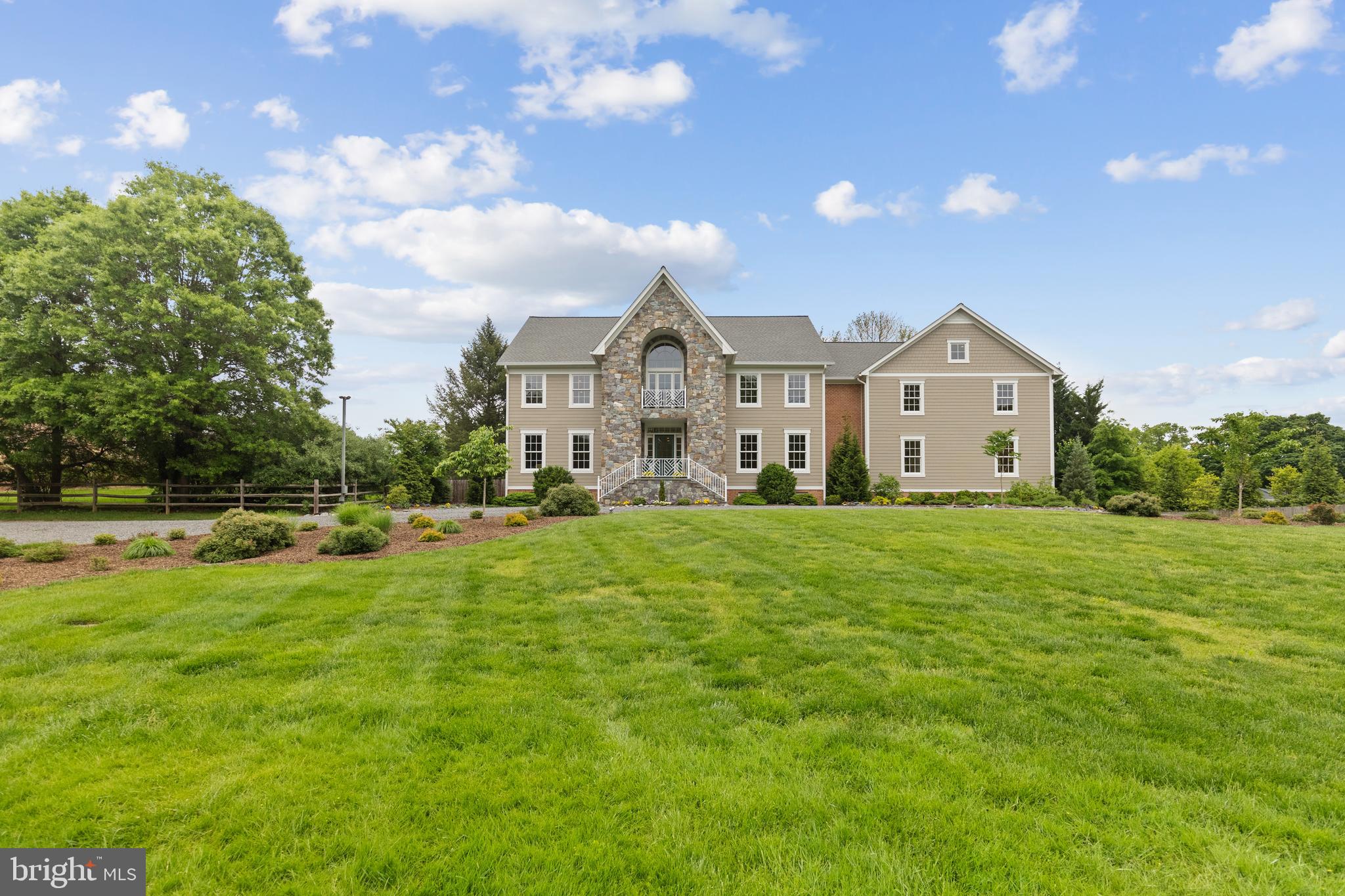 FOX LAKE - Residential