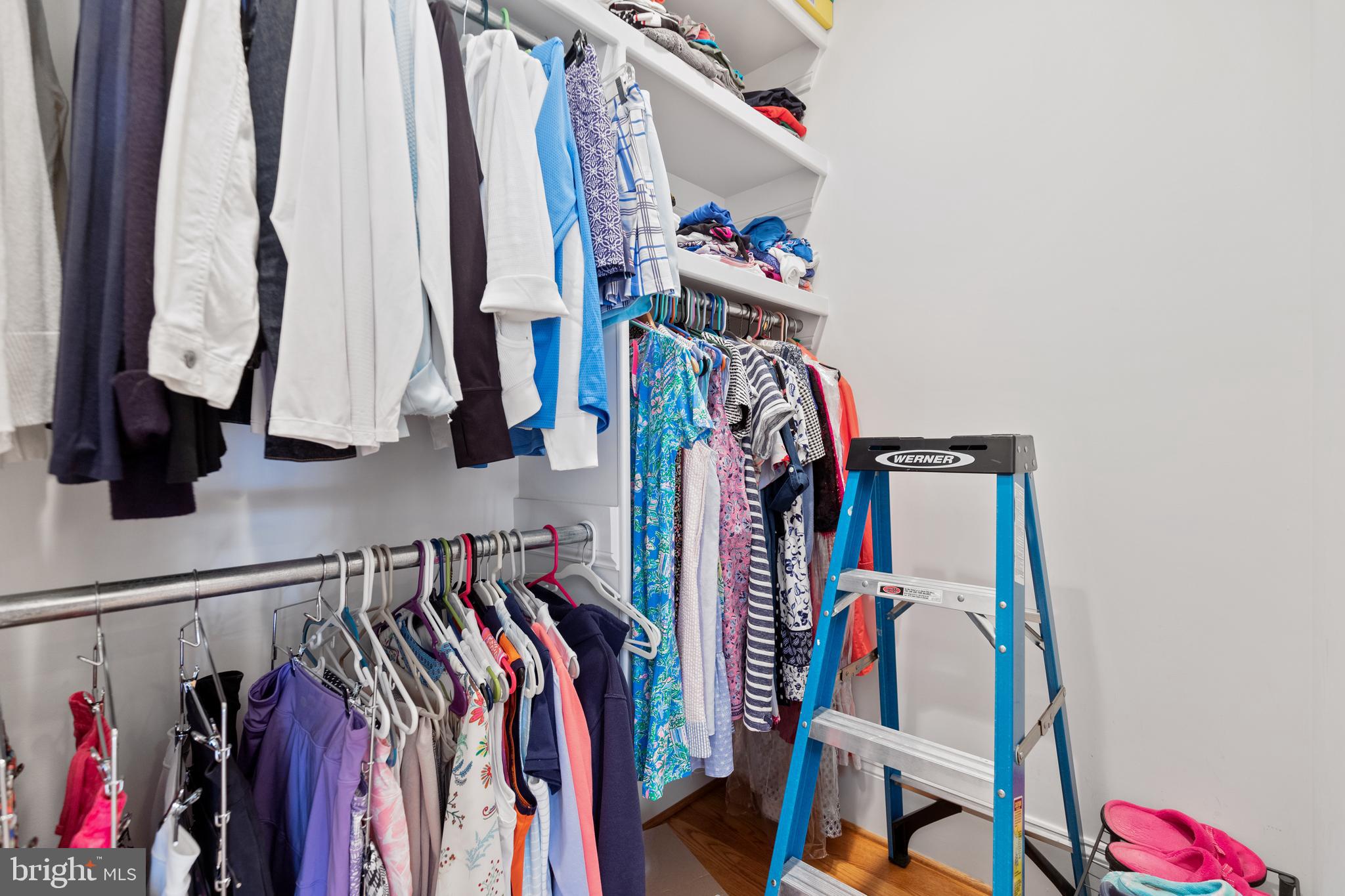 FOX LAKE - Residential