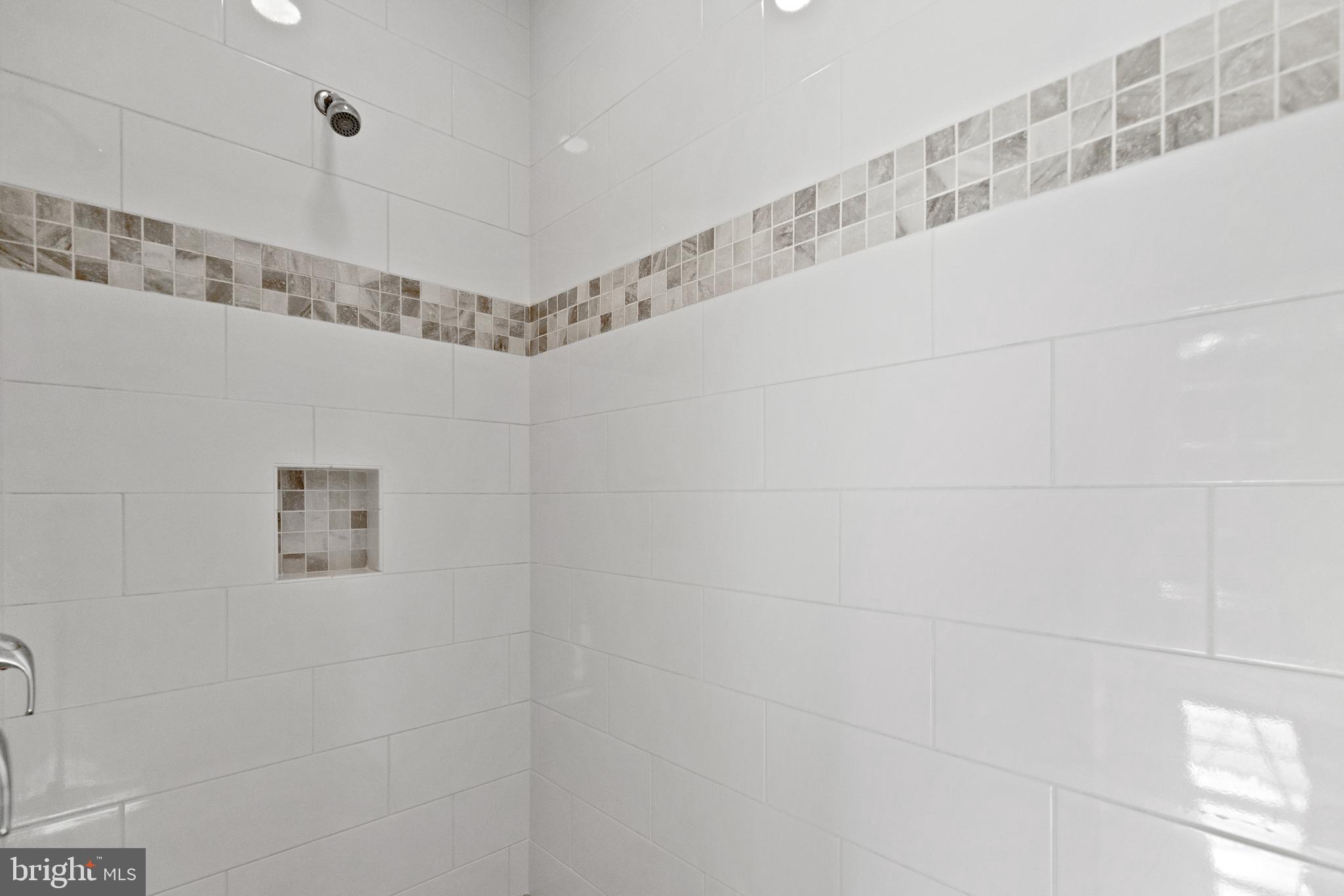 FOX LAKE - Residential