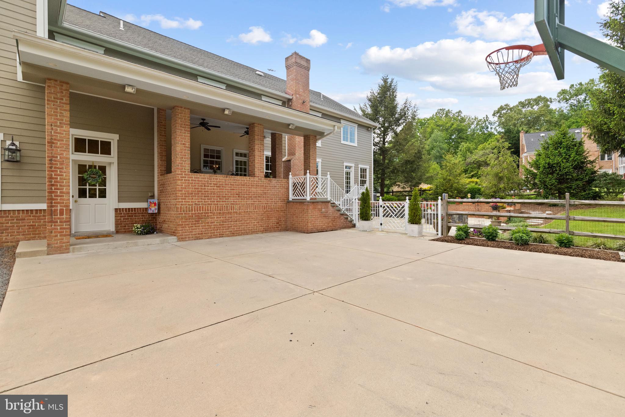 FOX LAKE - Residential