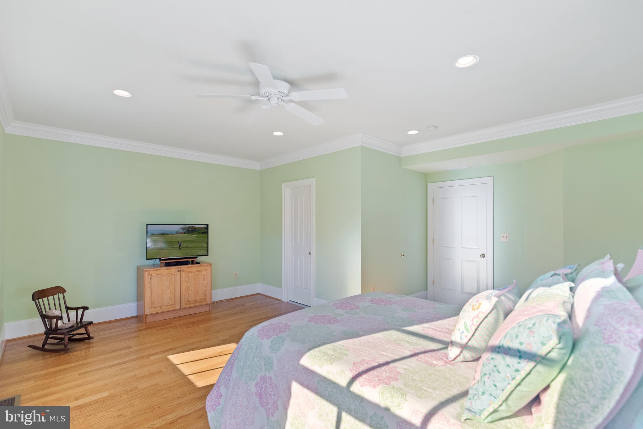 FOX LAKE - Residential