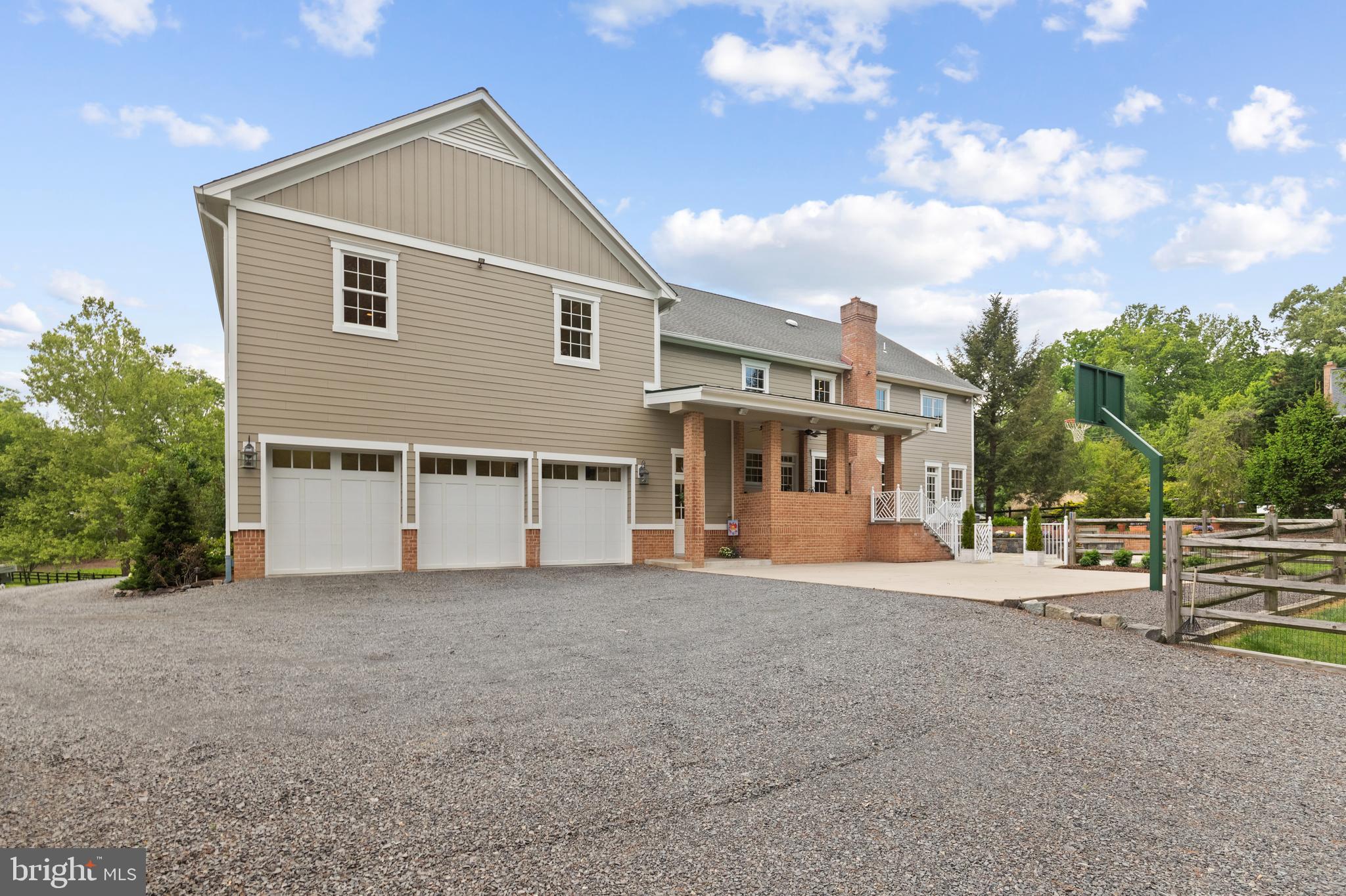 FOX LAKE - Residential