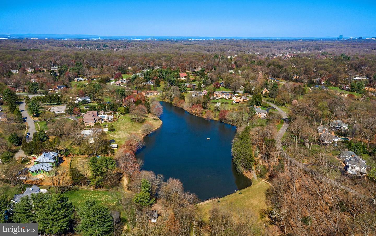 FOX LAKE - Residential