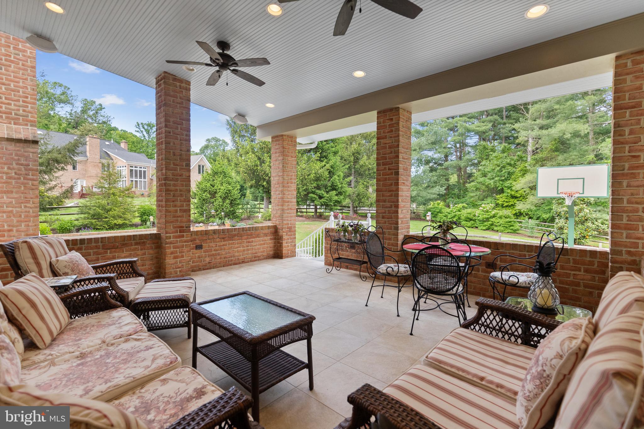 FOX LAKE - Residential