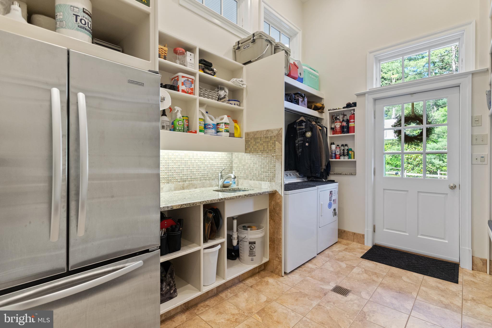 FOX LAKE - Residential