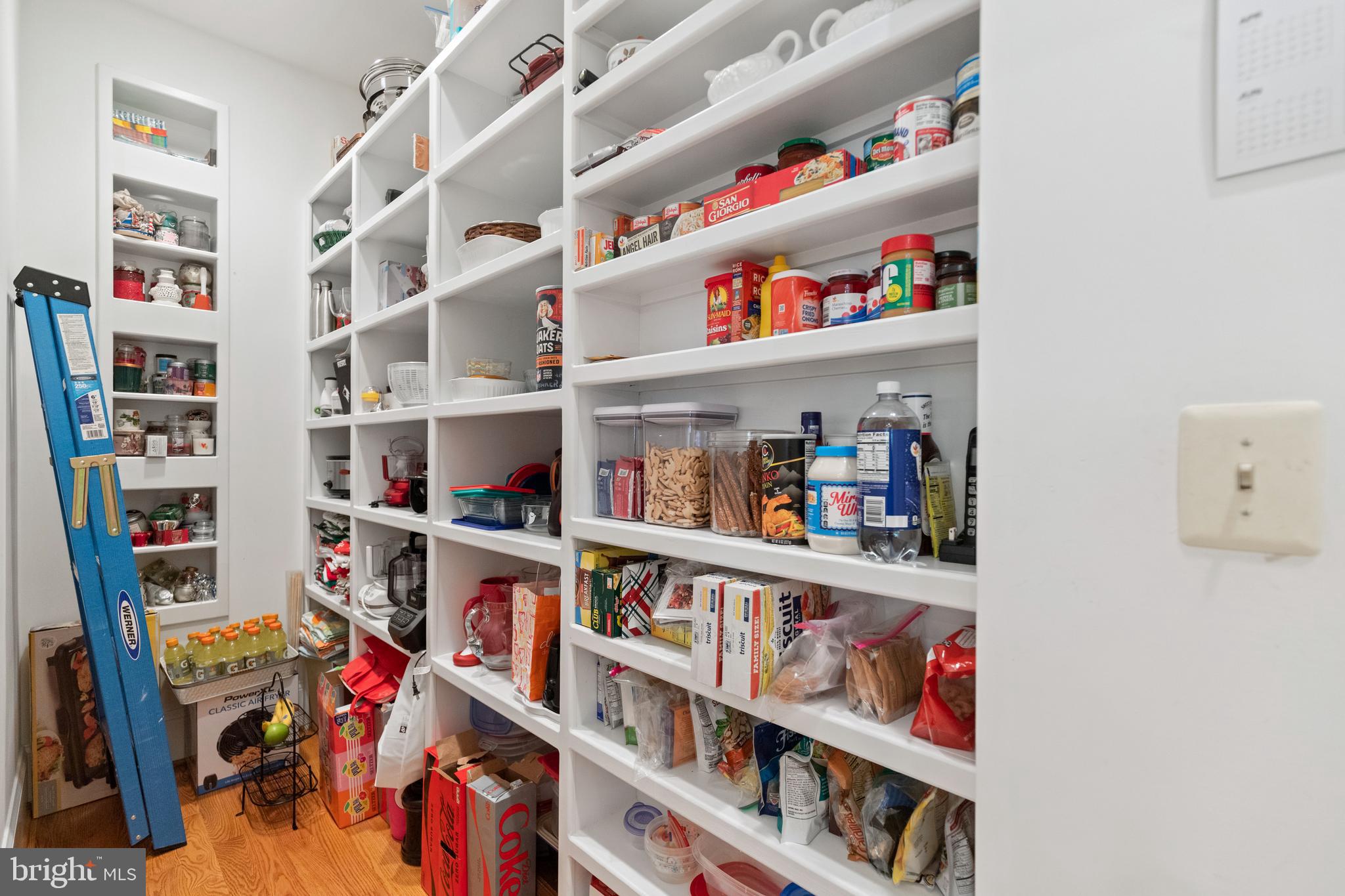 FOX LAKE - Residential