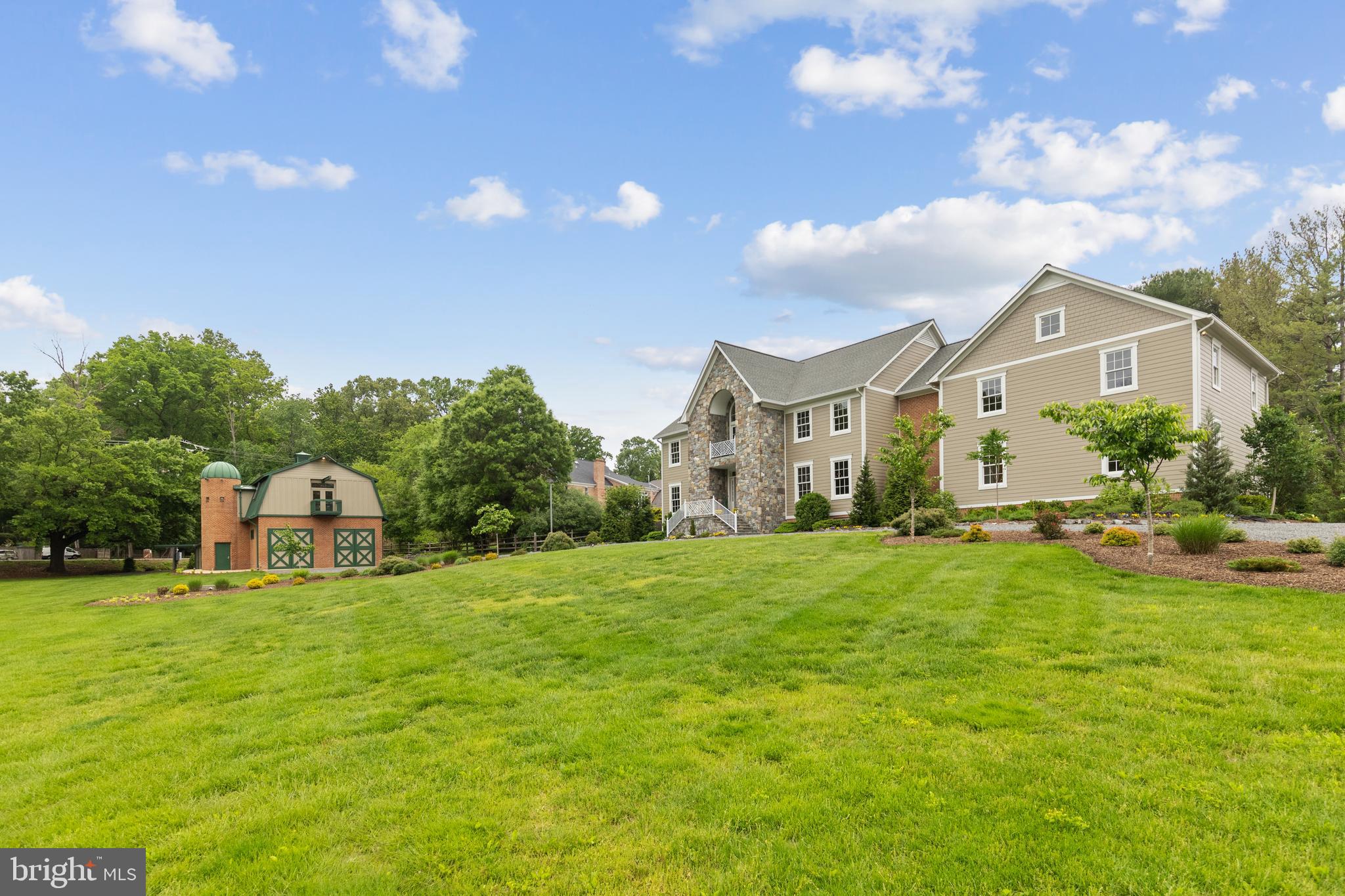 FOX LAKE - Residential