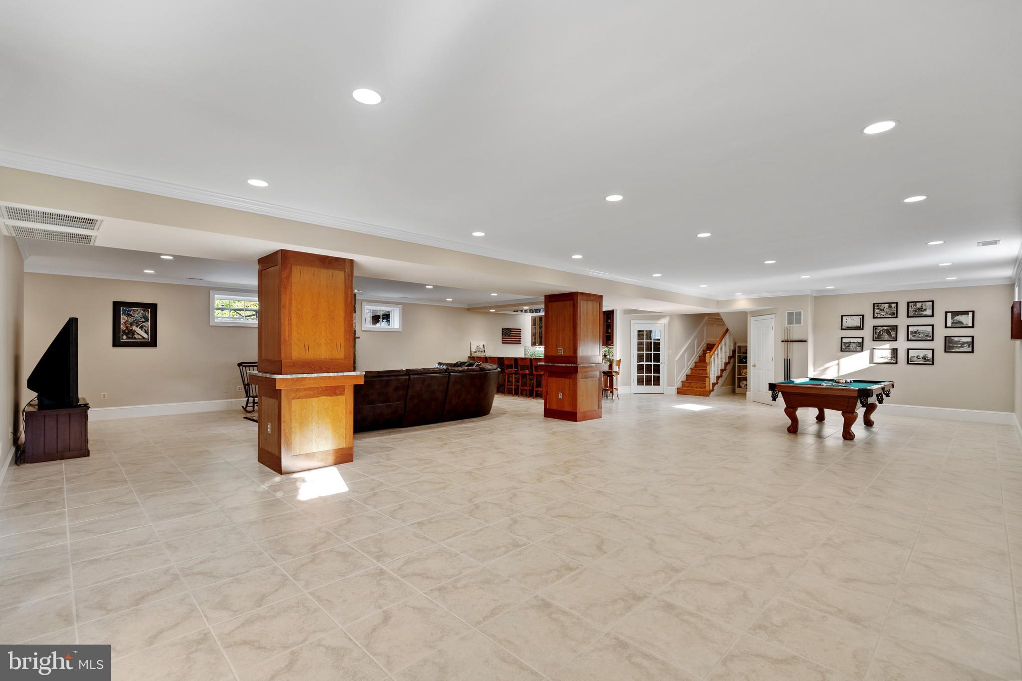 FOX LAKE - Residential