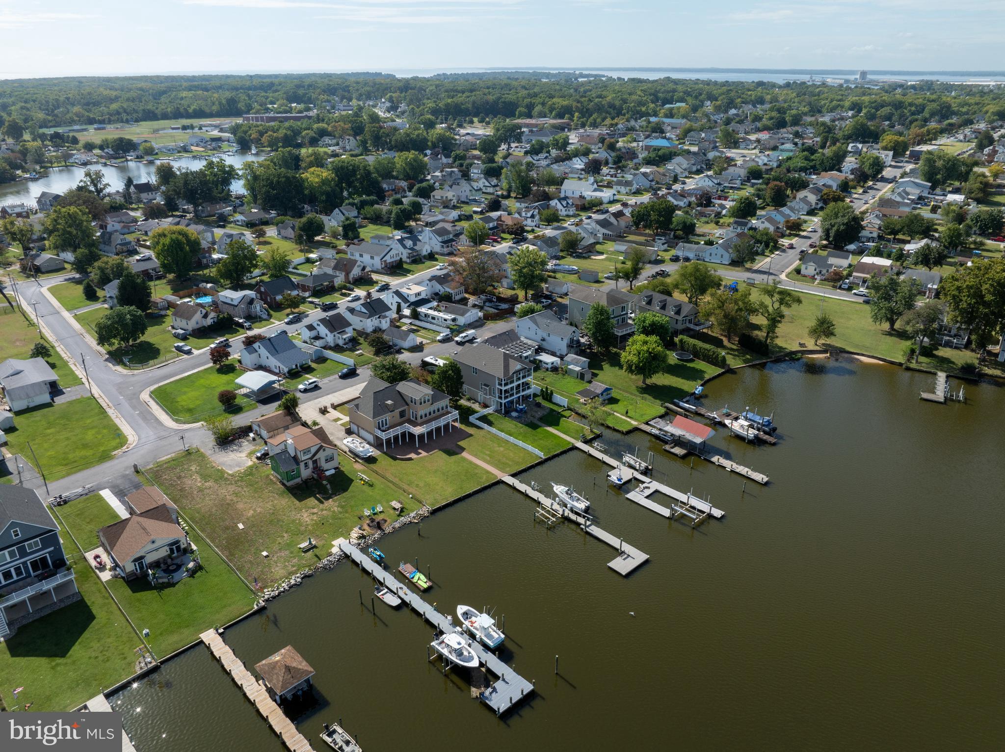 LYNCH POINT - Residential