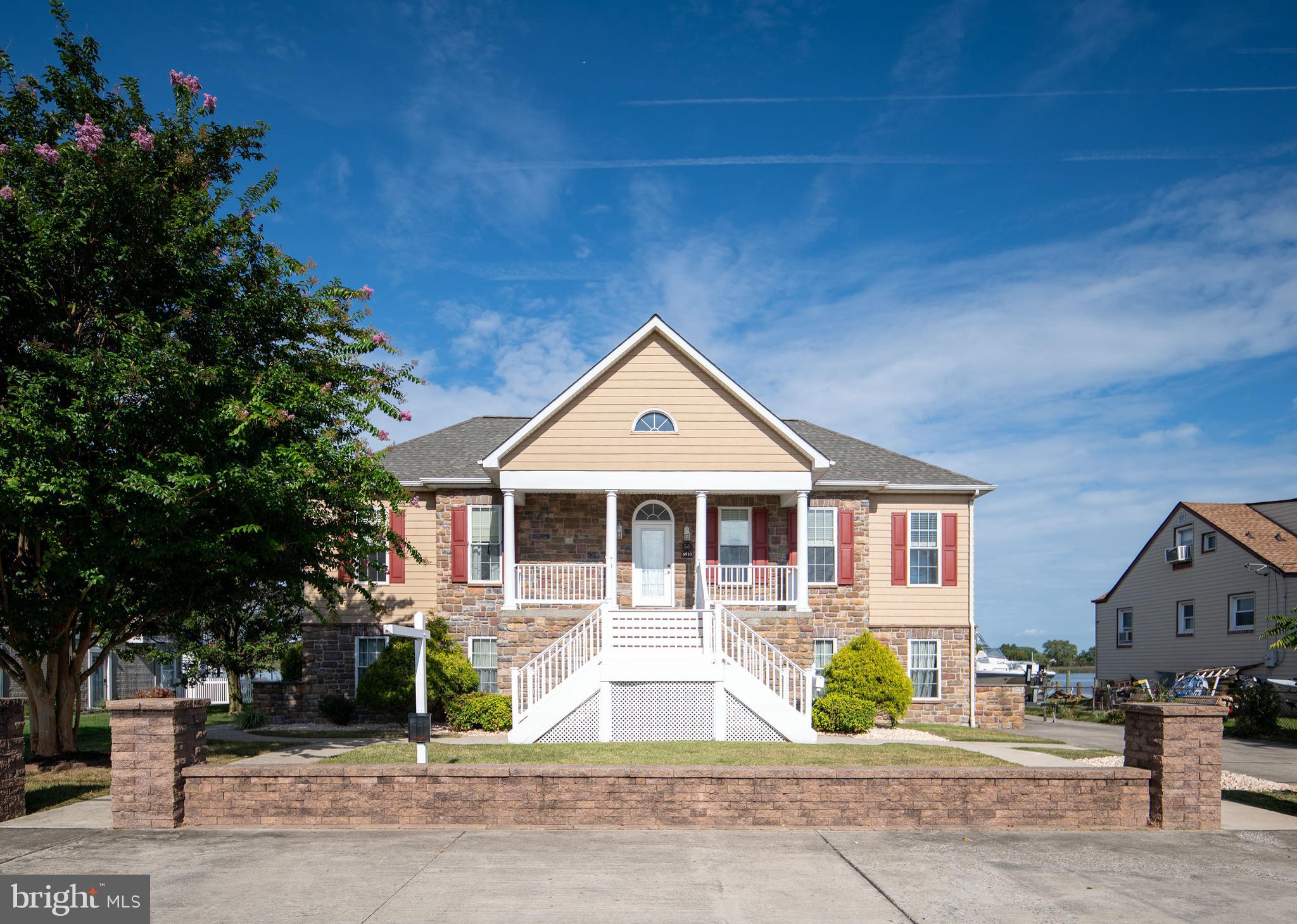 LYNCH POINT - Residential