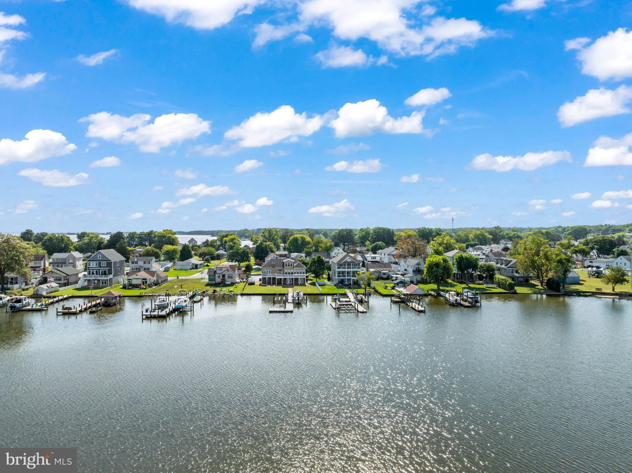 LYNCH POINT - Residential