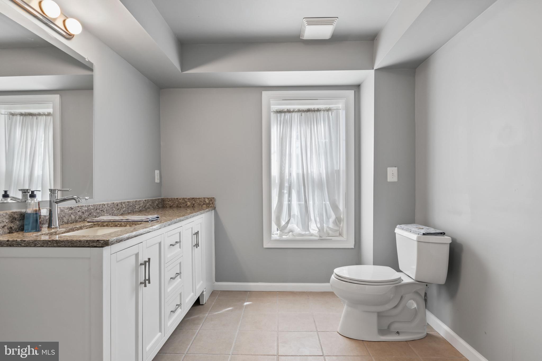 LYNCH POINT - Residential