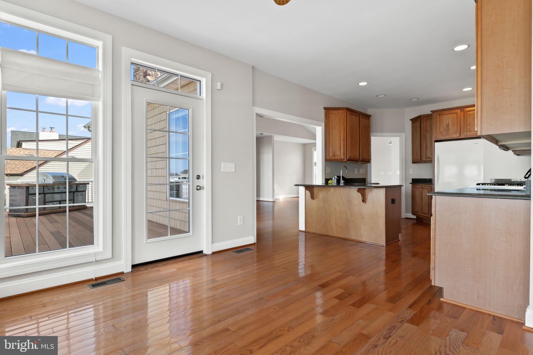 LYNCH POINT - Residential