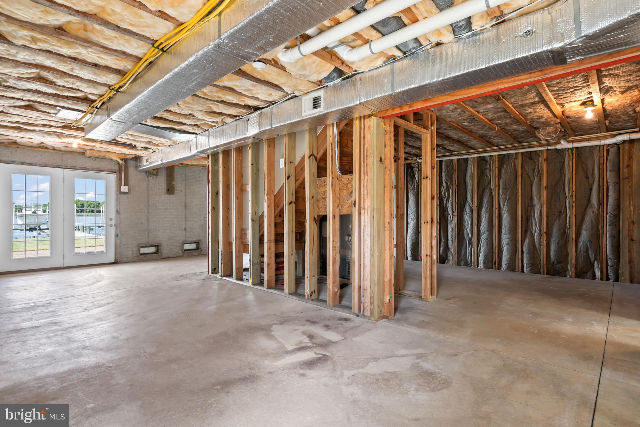 LYNCH POINT - Residential