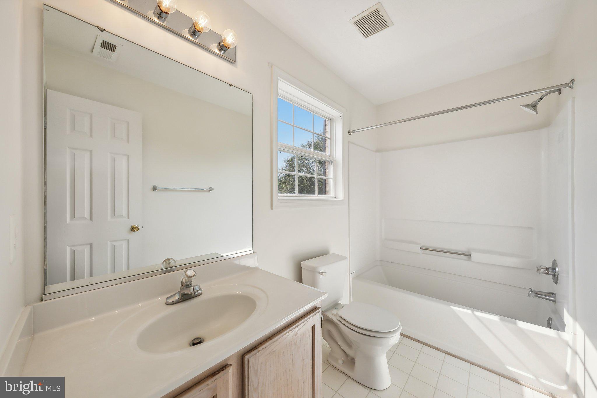 BONIWOOD - Residential Lease