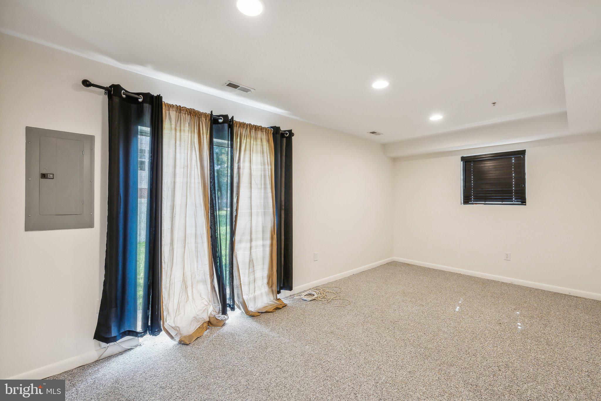 BONIWOOD - Residential Lease