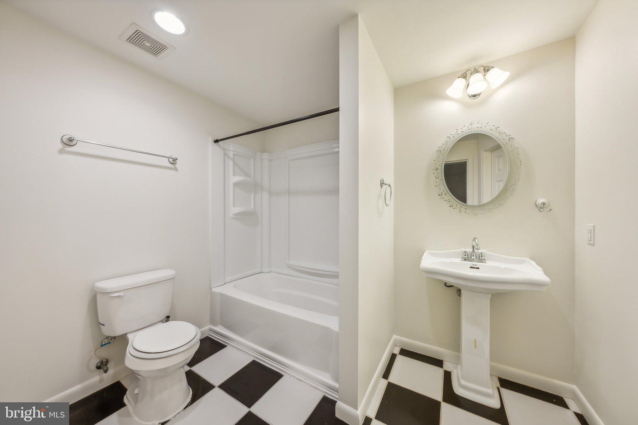 BONIWOOD - Residential Lease