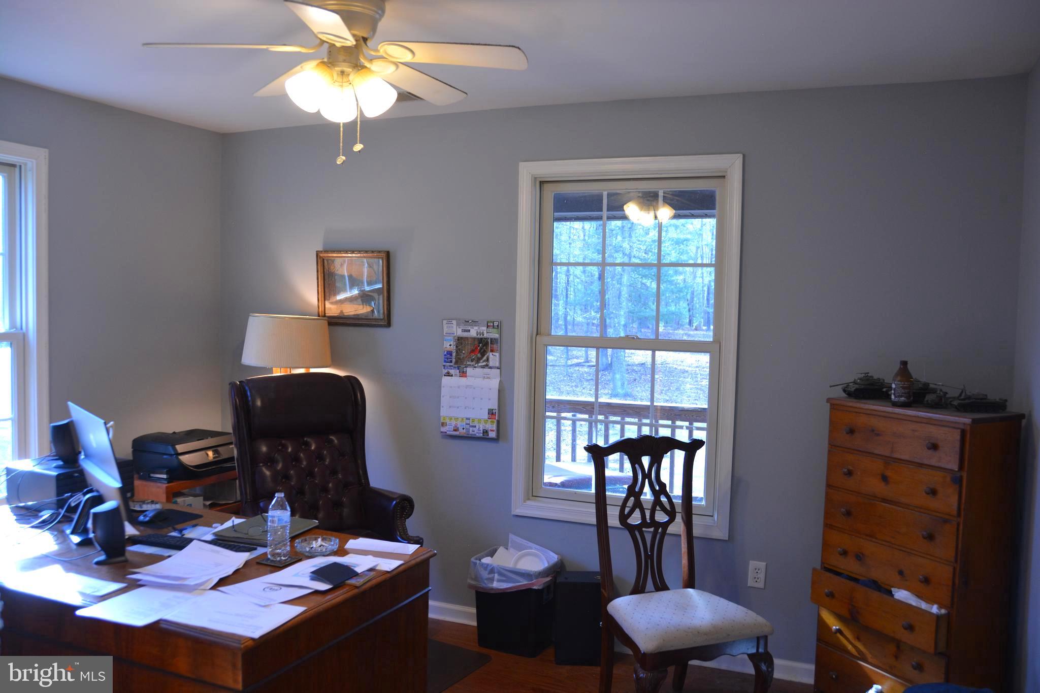 QUAKER WOODS - Residential