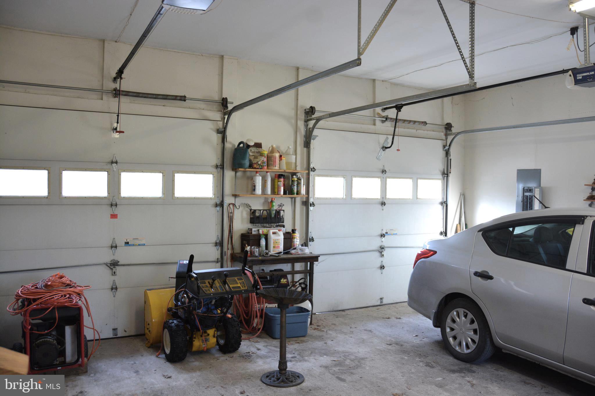 QUAKER WOODS - Residential