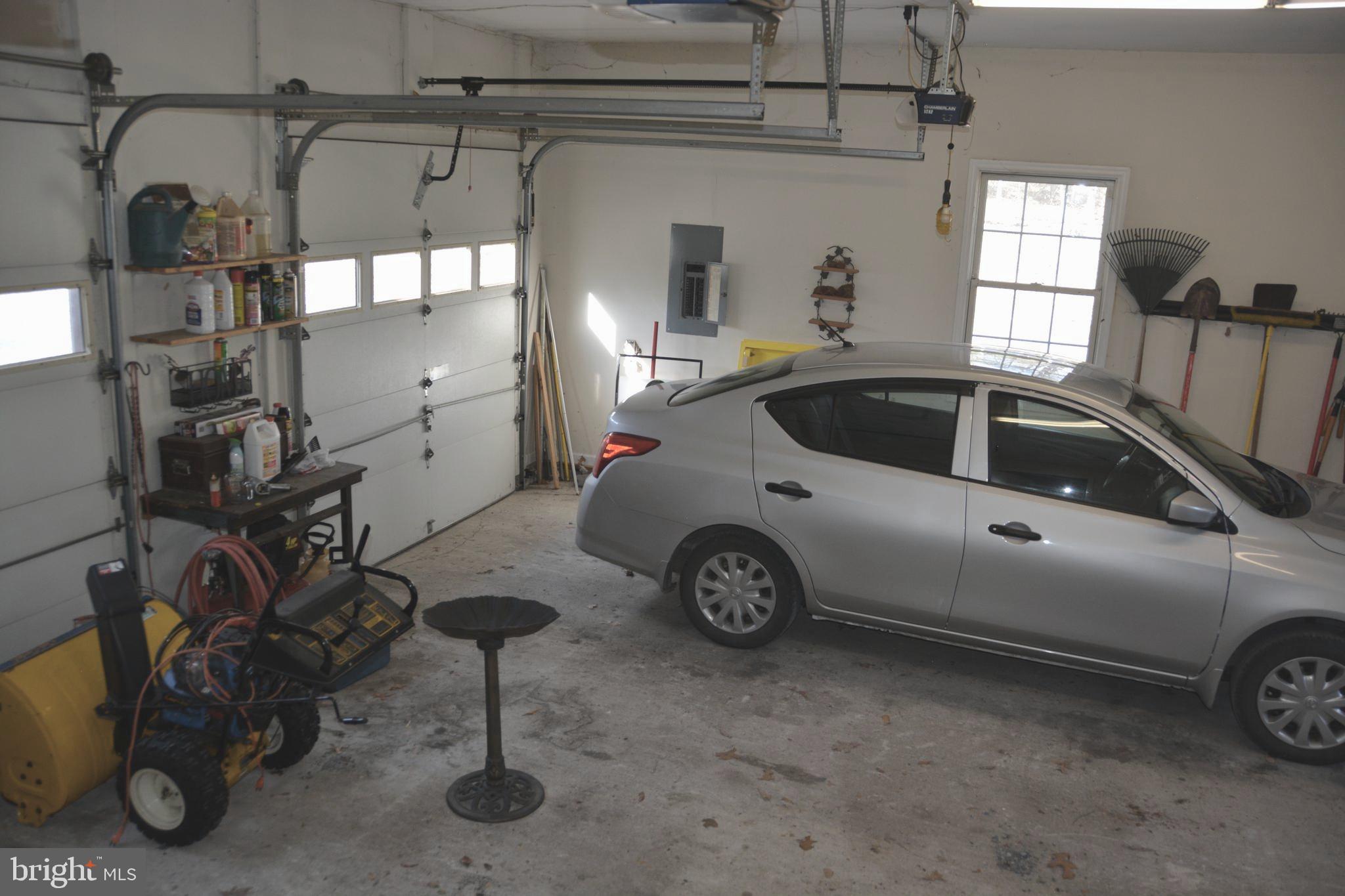 QUAKER WOODS - Residential